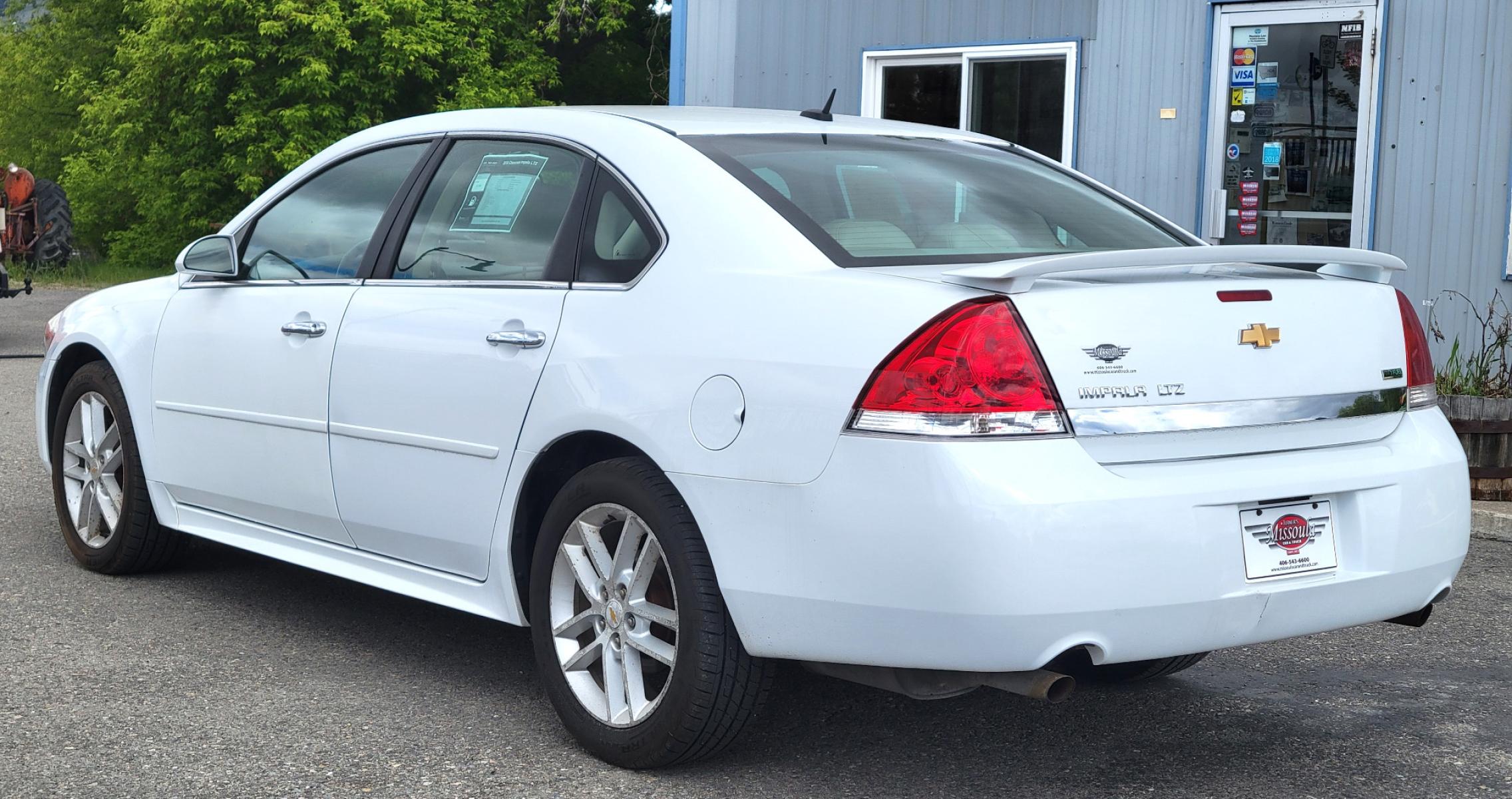 2010 White /Tan Chevrolet Impala LTZ (2G1WC5EM1A1) with an 3.9L engine, Automatic transmission, located at 450 N Russell, Missoula, MT, 59801, (406) 543-6600, 46.874496, -114.017433 - Really nice Sedan in Excellent Condition. Power Sunroof. Power Heated Seats. Air. Cruise. Tilt. Bose Sound AM FM XM CD. Power Windows and Locks. - Photo #6